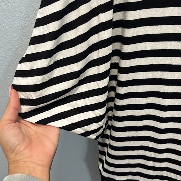 Joseph Ribkoff blouse - Picture 6 of 6